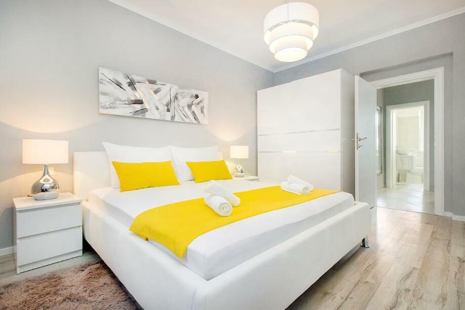 Mandalina Suite ชิเบนิก ภายนอก รูปภาพ